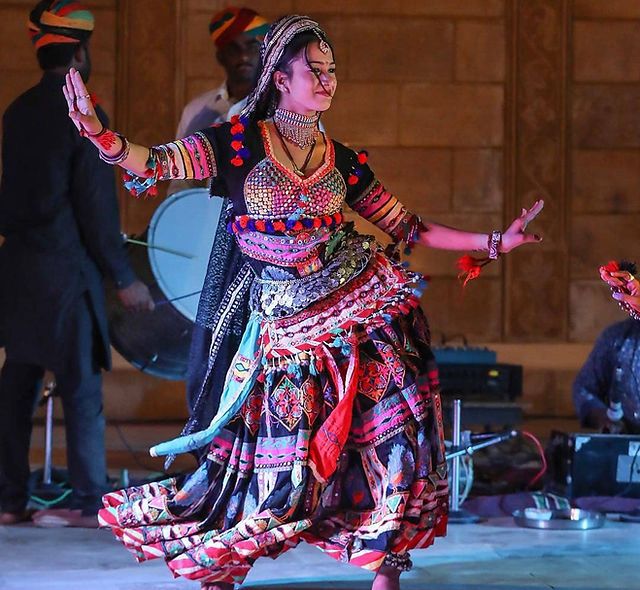 Kalbeliya folk dance performance in Jaisalmer